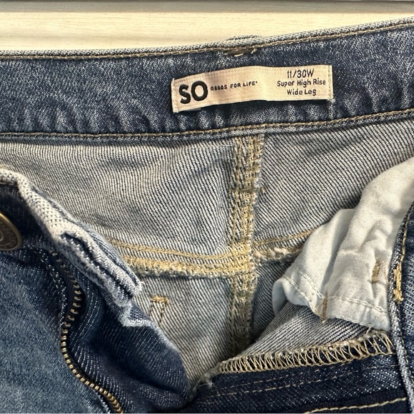 Juniors SO Super High Rise Wide Leg Jeans - Picture 3 of 4